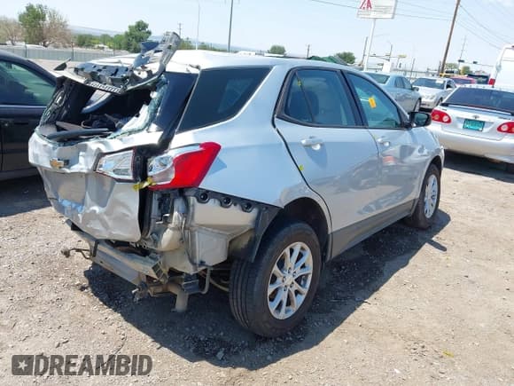 ✅ 2018 Chevrolet Equinox LS • VIN: 2GNAXHEV9J6194482 • Лот: 42697131. Опубликован ранее на IAAI с пробегом Не указан. Бесплатный доступ к архиву аукционных продаж из США и подробный отчёт об истории автомобиля на DreamBid. Изображение 4.