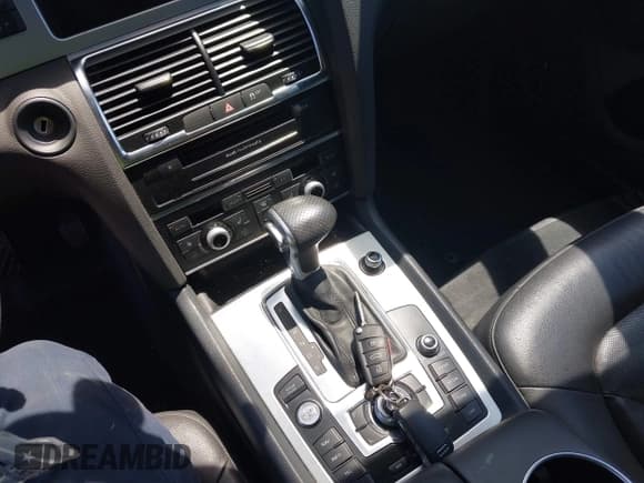 ✅ 2014 Audi Q7 S line Prestige • VIN: WA1DGAFE6ED003906 • Лот: 43008526. Опубликован ранее на IAAI с пробегом 110 128 миль. Бесплатный доступ к архиву аукционных продаж из США и подробный отчёт об истории автомобиля на DreamBid. Изображение 11.