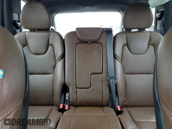 ✅ 2021 Volvo XC90 Momentum • VIN: YV4A22PK4M1714762 • Lot: 70361075. Listed on Copart with 48,239 mi. Free auction sales archive from the USA and detailed vehicle history report at DreamBid. Image 10.