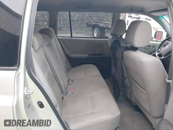 2004 Toyota Highlander z VIN JTEGD21AX40085842, wystawiony jako IAAI lot #43026363 z przebiegiem 306 121 mil mil oraz . Historia ofert i sprzedaży dostępna na DreamBid. Obrazek 8.