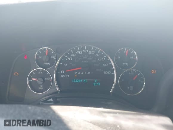 ✅ 2023 Chevrolet Express Passenger LS • VIN: 1GAZGNFP7P1133565 • Lot: 42298735. Wystawiony na IAAI z przebiegiem 132 269 mil. Bezpłatny archiwum sprzedaży aukcyjnych z USA i szczegółowy raport historii pojazdu na DreamBid. Zdjęcie 7.