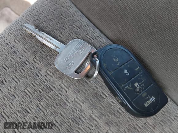 ✅ 2006 Toyota Tundra SR5 • VIN: 5TBDT44156S550019 • Lot: 43268526. Listed on IAAI with 83,596 mi. Free auction sales archive from the USA and detailed vehicle history report at DreamBid. Image 11.