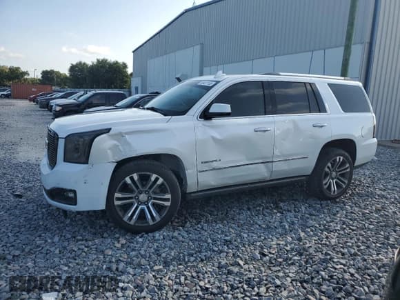 ✅ 2019 GMC Yukon Denali • VIN: 1GKS1CKJ5KR321208 • Lot: 68427155. Listed on Copart with 96,975 mi. Free auction sales archive from the USA and detailed vehicle history report at DreamBid. Image 3.