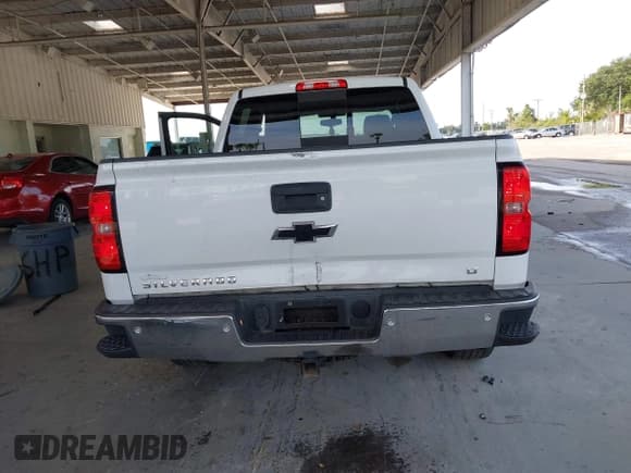 ✅ 2015 Chevrolet Silverado 1500 LT • VIN: 3GCPCREC1FG474444 • Lot: 43104528. Wystawiony na IAAI z przebiegiem 93 697 mil. Bezpłatny archiwum sprzedaży aukcyjnych z USA i szczegółowy raport historii pojazdu na DreamBid. Zdjęcie 17.