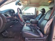 ✅ 2013 Cadillac Escalade Luxury • VIN: 1GYS4BEF9DR207827 • Lot: 94090095. Wystawiony na Copart z przebiegiem 112 223 mil. Bezpłatny archiwum sprzedaży aukcyjnych z USA i szczegółowy raport historii pojazdu na DreamBid. Zdjęcie 7.