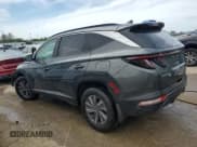 ✅ 2022 Hyundai Tucson Blue • VIN: KM8JBCA16NU052896 • Lot: 53129914. Wystawiony na Copart z przebiegiem 62 051 mil. Bezpłatny archiwum sprzedaży aukcyjnych z USA i szczegółowy raport historii pojazdu na DreamBid. Zdjęcie 2.