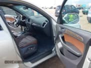 ✅ 2014 Audi Q5 Premium • VIN: WA1CFAFP5EA055478 • Lot: 43160693. Wystawiony na IAAI z przebiegiem 161 434 mil. Bezpłatny archiwum sprzedaży aukcyjnych z USA i szczegółowy raport historii pojazdu na DreamBid. Zdjęcie 5.