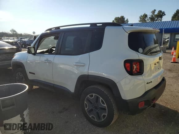 ✅ 2016 Jeep Renegade Trailhawk • VIN: ZACCJBCT0GPD66198 • Lot: 86102665. Listed on Copart with 163,799 mi. Free auction sales archive from the USA and detailed vehicle history report at DreamBid. Image 2.