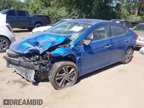 ✅ 2017 Hyundai Elantra SE • VIN: 5NPD84LF2HH121449 • Lot: 43119636. Listed on IAAI with 92,048 mi. Free auction sales archive from the USA and detailed vehicle history report at DreamBid. Image 16.