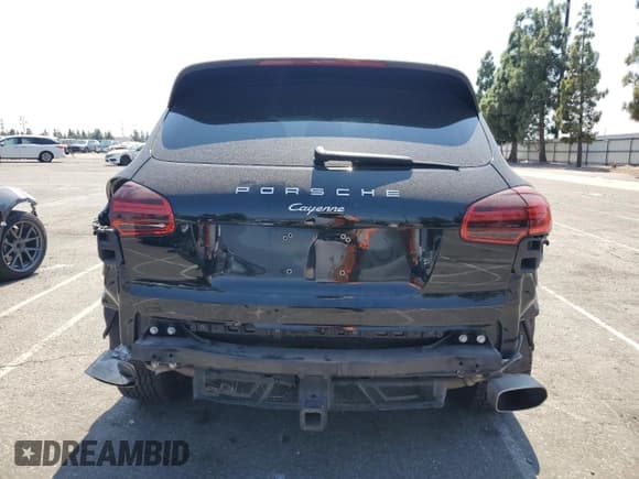 ✅ 2017 Porsche Cayenne • VIN: WP1AA2A29HKA80250 • Lot: 71291675. Listed on Copart with 74,531 mi. Free auction sales archive from the USA and detailed vehicle history report at DreamBid. Image 6.