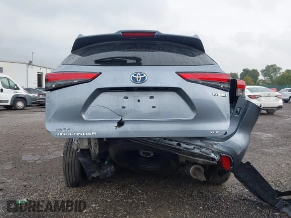 ✅ 2023 Toyota Highlander Hybrid XLE • VIN: 5TDKBRCH3PS119452 • Lot: 43311561. Listed on IAAI with 24,779 mi. Free auction sales archive from the USA and detailed vehicle history report at DreamBid. Image 6.