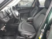 ✅ 2017 MINI Countryman Cooper • VIN: WMZYS7C33H3E06749 • Lot: 71037585. Wystawiony na Copart z przebiegiem 39 811 mil. Bezpłatny archiwum sprzedaży aukcyjnych z USA i szczegółowy raport historii pojazdu na DreamBid. Zdjęcie 7.