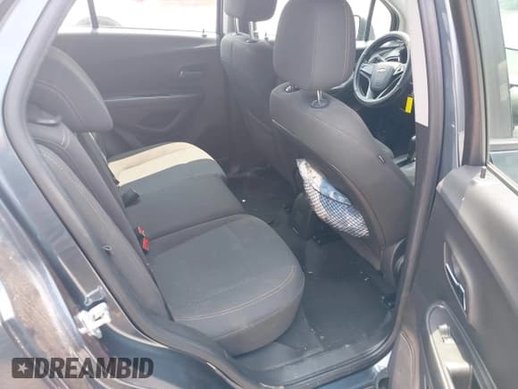 ✅ 2021 Chevrolet Trax LS • VIN: KL7CJKSB7MB307760 • Lot: 42456228. Listed on IAAI with 80,812 mi. Free auction sales archive from the USA and detailed vehicle history report at DreamBid. Image 8.