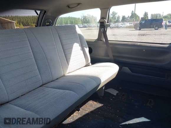 ✅ 1995 Toyota Previa • VIN: JT3AC13R4S1177535 • Lot: 42207327. Wystawiony na IAAI z przebiegiem 330 929 mil. Bezpłatny archiwum sprzedaży aukcyjnych z USA i szczegółowy raport historii pojazdu na DreamBid. Zdjęcie 8.