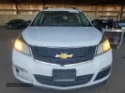 ✅ 2017 Chevrolet Traverse LS • VIN: 1GNKRFKDXHJ245712 • Lot: 67611805. Wystawiony na Copart z przebiegiem 165 058 mil. Bezpłatny archiwum sprzedaży aukcyjnych z USA i szczegółowy raport historii pojazdu na DreamBid. Zdjęcie 5.