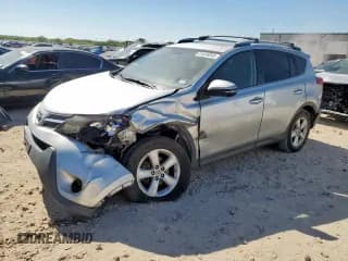 ✅ 2013 Toyota RAV4 XLE • VIN: JTMWFREV3D5008801 • Lot: 91834045. Listed on Copart with 137,130 mi. Free auction sales archive from the USA and detailed vehicle history report at DreamBid. Image 1.