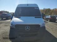 ✅ 2021 Mercedes-Benz Sprinter Cargo • VIN: W1W40CHY0MT052590 • Lot: 87056205. Wystawiony na Copart z przebiegiem Nie podano. Bezpłatny archiwum sprzedaży aukcyjnych z USA i szczegółowy raport historii pojazdu na DreamBid. Zdjęcie 5.