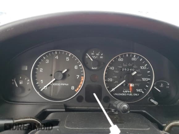 ✅ 1994 Mazda MX-5 Miata • VIN: JM1NA3531R0506330 • Lot: 80575654. Wystawiony na Copart z przebiegiem 125 240 mil. Bezpłatny archiwum sprzedaży aukcyjnych z USA i szczegółowy raport historii pojazdu na DreamBid. Zdjęcie 9.