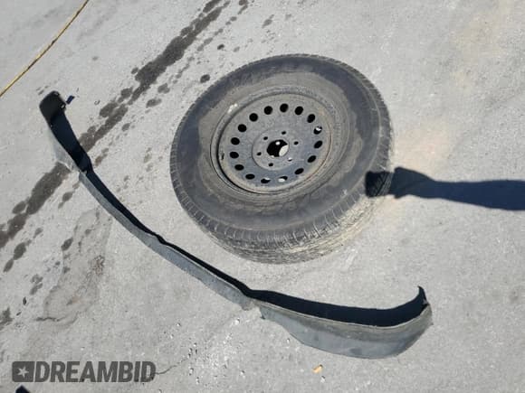 ✅ 2015 Chevrolet Silverado 1500 LT • VIN: 3GCPCRECXFG463779 • Lot: 70784745. Listed on Copart with 136,810 mi. Free auction sales archive from the USA and detailed vehicle history report at DreamBid. Image 12.