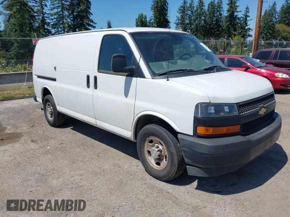 ✅ 2020 Chevrolet Express Cargo • VIN: 1GCWGAFG1L1160788 • Lot: 42772328. Listed on IAAI with 115,254 mi. Free auction sales archive from the USA and detailed vehicle history report at DreamBid. Image 1.