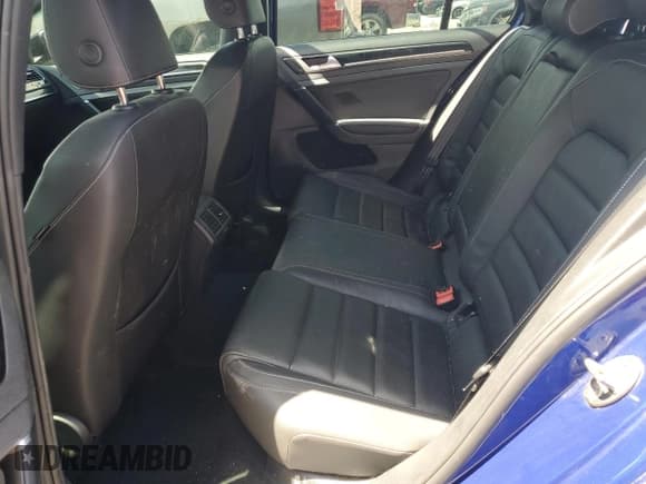 ✅ 2016 Volkswagen Golf R • VIN: WVWUF7AU3GW059190 • Lot: 61567045. Listed on Copart with 112,196 mi. Free auction sales archive from the USA and detailed vehicle history report at DreamBid. Image 10.