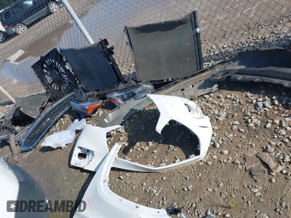 ✅ 2020 Chevrolet Traverse LS • VIN: 1GNERFKW3LJ272502 • Lot: 42926810. Listed on IAAI with 95,359 mi. Free auction sales archive from the USA and detailed vehicle history report at DreamBid. Image 12.