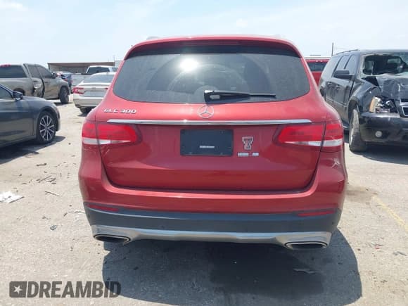 ✅ 2019 Mercedes-Benz GLC 300 • VIN: WDC0G4JB6KV150715 • Lot: 42277183. Listed on IAAI with 109,335 mi. Free auction sales archive from the USA and detailed vehicle history report at DreamBid. Image 16.