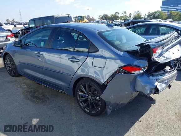 ✅ 2025 Toyota Corolla SE • VIN: 5YFS4MCEXSP247126 • Лот: 43530963. Опубликован ранее на IAAI с пробегом 1 048 миль. Бесплатный доступ к архиву аукционных продаж из США и подробный отчёт об истории автомобиля на DreamBid. Изображение 3.