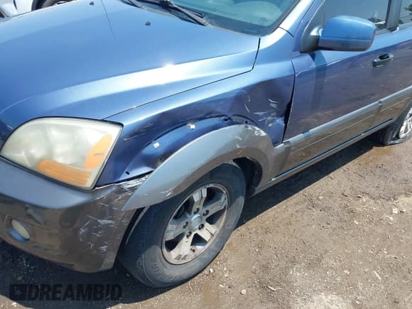 ✅ 2007 Kia Sorento LX • VIN: KNDJD736775665931 • Lot: 42471301. Listed on IAAI with 119,870 mi. Free auction sales archive from the USA and detailed vehicle history report at DreamBid. Image 6.