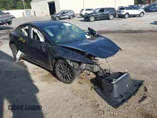 ✅ 2024 Tesla Model 3 • VIN: 5YJ3E1EA2RF774089 • Lot: 43138225. Wystawiony na IAAI z przebiegiem 11 574 mil. Bezpłatny archiwum sprzedaży aukcyjnych z USA i szczegółowy raport historii pojazdu na DreamBid. Zdjęcie 1.