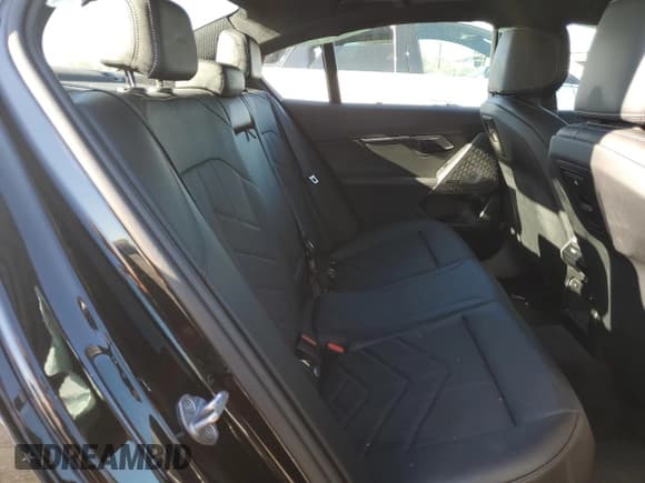 ✅ 2024 BMW i5 M60 • VIN: WBY43FK0XRCR92800 • Lot: 82719025. Wystawiony na Copart z przebiegiem Nie podano. Bezpłatny archiwum sprzedaży aukcyjnych z USA i szczegółowy raport historii pojazdu na DreamBid. Zdjęcie 10.