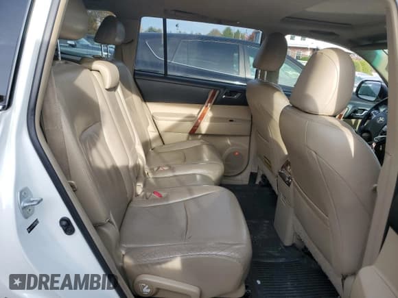 ✅ 2011 Toyota Highlander Limited • VIN: JTEDC3EH3B2002143 • Lot: 92126545. Listed on Copart with Not provided. Free auction sales archive from the USA and detailed vehicle history report at DreamBid. Image 11.