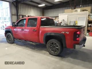✅ 2008 Chevrolet Silverado 1500 1LT • VIN: 3GCEK13M18G176454 • Lot: 71207804. Listed on Copart with 185,904 mi. Free auction sales archive from the USA and detailed vehicle history report at DreamBid. Image 2.
