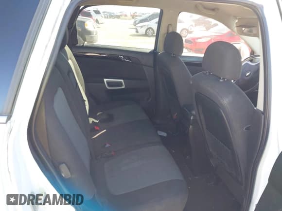 ✅ 2014 Chevrolet Captiva Sport LT • VIN: 3GNAL3EK2ES597862 • Lot: 43531898. Wystawiony na IAAI z przebiegiem 168 910 mil. Bezpłatny archiwum sprzedaży aukcyjnych z USA i szczegółowy raport historii pojazdu na DreamBid. Zdjęcie 8.