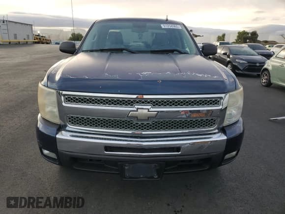 ✅ 2009 Chevrolet Silverado 1500 LT • VIN: 1GCEC29J59Z250055 • Lot: 91258965. Wystawiony na Copart z przebiegiem 166 789 mil. Bezpłatny archiwum sprzedaży aukcyjnych z USA i szczegółowy raport historii pojazdu na DreamBid. Zdjęcie 5.