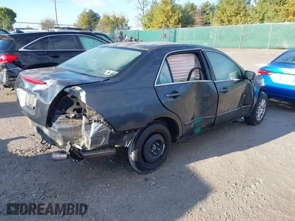 2006 Honda Accord LX с VIN 3HGCM56456G711384, выставлен на аукционе IAAI как лот 43560311 с пробегом 194 958 миль миль и . История ставок и продаж доступна на DreamBid. Изображение 4.