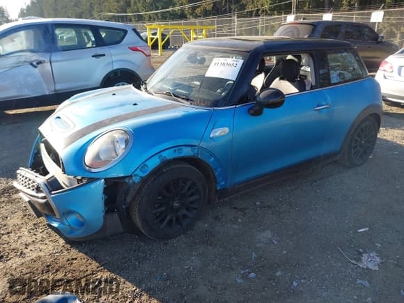 ✅ 2017 MINI Hardtop Cooper S • VIN: WMWXP7C51H3B93831 • Lot: 41383652. Wystawiony na IAAI z przebiegiem 71 627 mil. Bezpłatny archiwum sprzedaży aukcyjnych z USA i szczegółowy raport historii pojazdu na DreamBid. Zdjęcie 18.