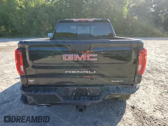 ✅ 2025 GMC Sierra 1500 Denali • VIN: 3GTUUGEL9SG149216 • Лот: 70986705. Опубликован ранее на Copart с пробегом 14 563 миль. Бесплатный доступ к архиву аукционных продаж из США и подробный отчёт об истории автомобиля на DreamBid. Изображение 6.