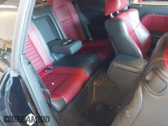 ✅ 2014 Dodge Challenger R/T 100th Anniversary Appearance • VIN: 2C3CDYBT4EH281993 • Lot: 42687365. Listed on IAAI with 86,928 mi. Free auction sales archive from the USA and detailed vehicle history report at DreamBid. Image 8.