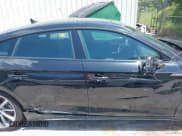 ✅ 2025 Audi A5 Sportback S line Premium • VIN: WAUDACF55SA009791 • Lot: 42665707. Wystawiony na IAAI z przebiegiem 10 010 mil. Bezpłatny archiwum sprzedaży aukcyjnych z USA i szczegółowy raport historii pojazdu na DreamBid. Zdjęcie 12.