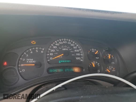 ✅ 2003 Chevrolet Silverado 1500 • VIN: 2GCEC19T131297143 • Лот: 84988674. Опубликован ранее на Copart с пробегом 271 156 миль. Бесплатный доступ к архиву аукционных продаж из США и подробный отчёт об истории автомобиля на DreamBid. Изображение 9.