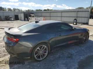 2017 Chevrolet Camaro 2SS с VIN 1G1FH1R72H0215621, выставлен на аукционе Copart как лот 90637125 с пробегом 128 013 миль миль и Чистый • Clean title. История ставок и продаж доступна на DreamBid. Изображение 3.