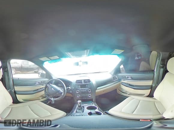 ✅ 2016 Ford Explorer • VIN: 1FM5K8B81GGD31555 • Лот: 80498225. Опубликован ранее на Copart с пробегом 130 673 миль. Бесплатный доступ к архиву аукционных продаж из США и подробный отчёт об истории автомобиля на DreamBid. Изображение 15.