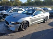 ✅ 2023 Ford Mustang EcoBoost Premium • VIN: 1FATP8UHXP5100021 • Lot: 40610614. Wystawiony na IAAI z przebiegiem 4 279 mil. Bezpłatny archiwum sprzedaży aukcyjnych z USA i szczegółowy raport historii pojazdu na DreamBid. Zdjęcie 17.