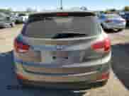 2013 Hyundai Tucson GLS z VIN KM8JU3AC6DU707956, wystawiony jako Copart lot #85569025 z przebiegiem 180 893 mil mil oraz Czysty tytuł • Clean title. Historia ofert i sprzedaży dostępna na DreamBid. Obrazek 6.