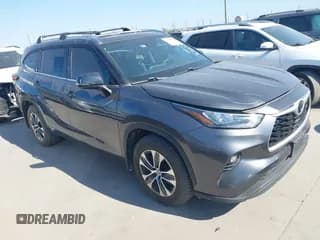 ✅ 2020 Toyota Highlander XLE • VIN: 5TDGZRAH9LS009858 • Lot: 43424029. Listed on IAAI with 65,145 mi. Free auction sales archive from the USA and detailed vehicle history report at DreamBid. Image 1.