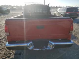 ✅ 2000 Dodge Dakota • VIN: 1B7GL22X0YS600688 • Lot: 42568085. Wystawiony na Copart z przebiegiem 1 581 mil. Bezpłatny archiwum sprzedaży aukcyjnych z USA i szczegółowy raport historii pojazdu na DreamBid. Zdjęcie 6.