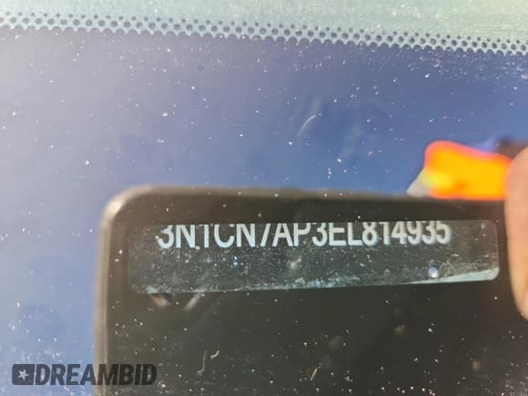 ✅ 2014 Nissan Versa SV • VIN: 3N1CN7AP3EL814935 • Лот: 90858335. Опубликован ранее на Copart с пробегом 88 500 миль. Бесплатный доступ к архиву аукционных продаж из США и подробный отчёт об истории автомобиля на DreamBid. Изображение 12.