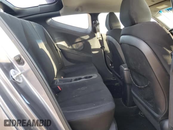 ✅ 2012 Hyundai Veloster w/Red Int • VIN: KMHTC6ADXCU079422 • Lot: 79286614. Wystawiony na Copart z przebiegiem 185 535 mil. Bezpłatny archiwum sprzedaży aukcyjnych z USA i szczegółowy raport historii pojazdu na DreamBid. Zdjęcie 10.