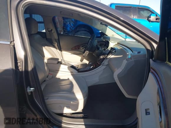 ✅ 2012 Buick LaCrosse Leather • VIN: 1G4GC5E33CF345073 • Lot: 42294945. Listed on IAAI with 104,805 mi. Free auction sales archive from the USA and detailed vehicle history report at DreamBid. Image 5.